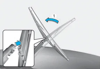 Hyundai Venue. Blade Replacement