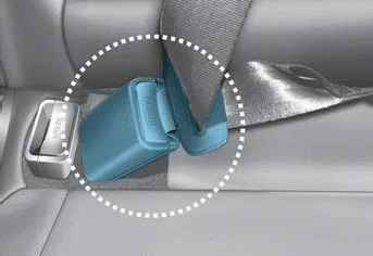 Hyundai Venue. Rear center seat belt